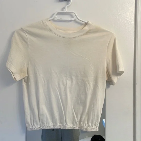 Matching Design Lab crop tops - Picture 2 of 5